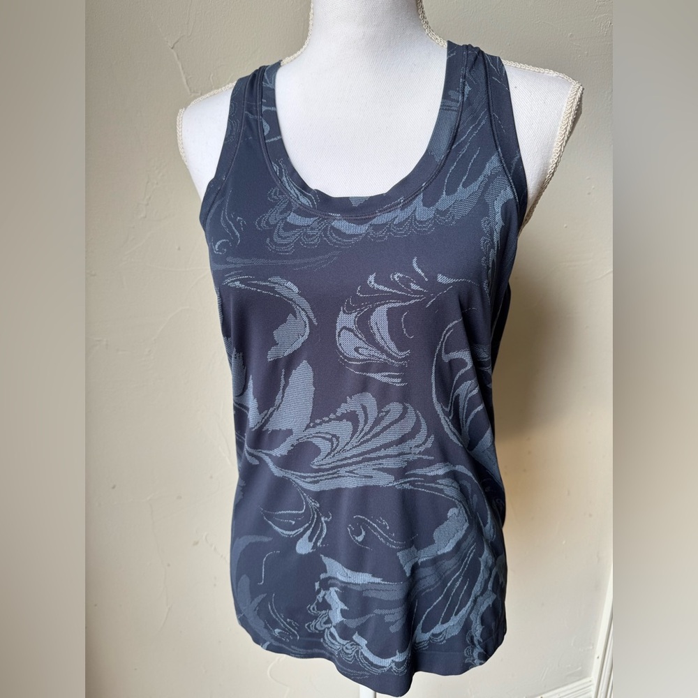 Women's navy and light bluish gray Patterned momentum tank from athleta